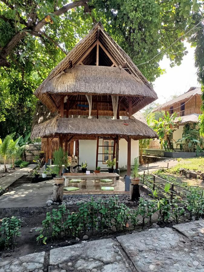 Cassabonelly Otel Maumere Dış mekan fotoğraf
